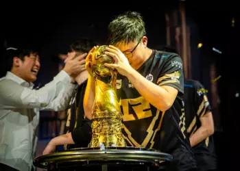Riot Games announces Uzi as the next inductee in the Hall of Legends.